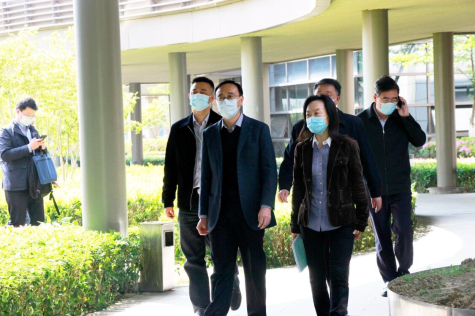 王飏副市长来jn江南体育科技园调研